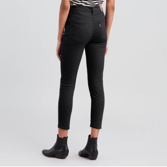 Must Go‼️ NWOT Womens High Rise Moto Levi’s 721 Jeans. Read Description 👇 - Picture 2 of 3